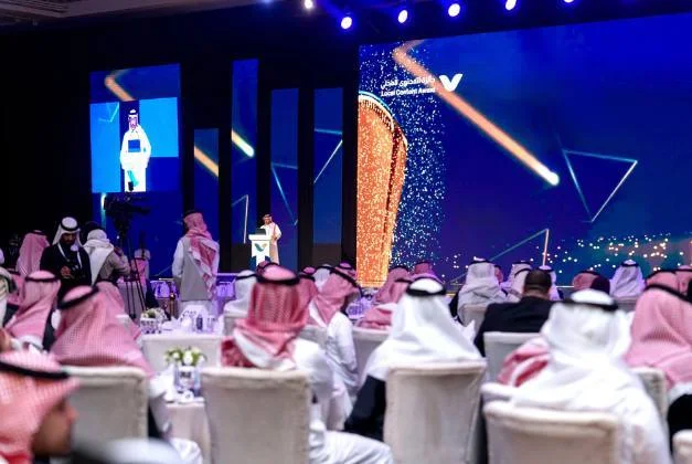 فيديو سابقة الأعمال